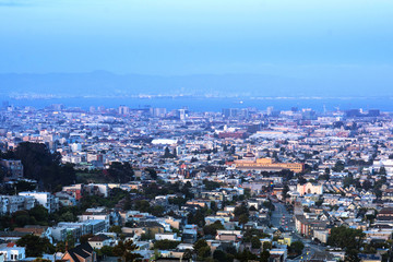 Fototapeta na wymiar View from Corona Heights Park on east of San Francisco in the dusk
