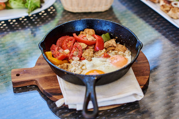Freshly made, delicious meal of eggs and vegetables.