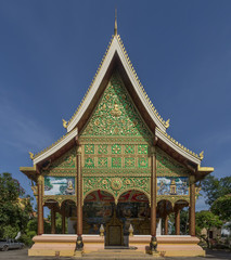 Obraz premium The beautiful facade of the Wat Inpeng temple in Vientiane, Laos