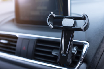Universal smart phones holder on car dashboard or wind-shield holder bracket for mobile phone