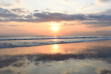 Fototapeta na wymiar Panorama of beautiful sunset on the ocean.
