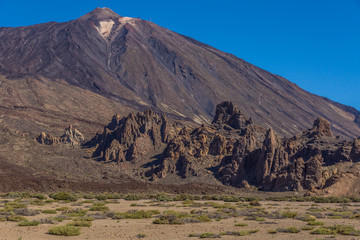 Los Roques de García vor dem Gipfel des Teide-Vulkans
