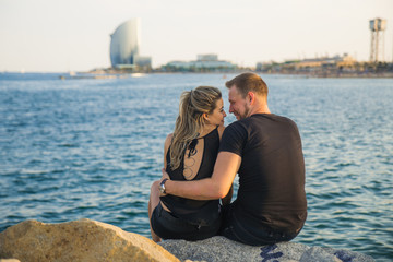 Fototapeta premium Romantic couple by the sea