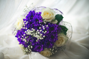 wedding rings floral bride bouquet