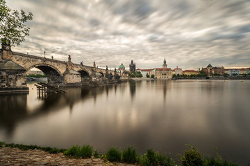 Fototapeta premium Charles Bridge and a view of the Old Town
