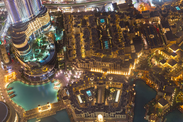 Obraz premium Dubai downtown night scene with city lights.