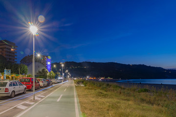 spiaggia al tramonto a Pesaro