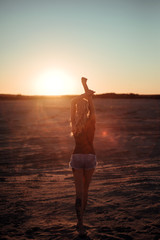 Fototapeta premium Sunset girl