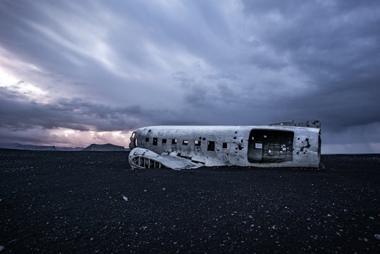 Iceland abandoned Dc3 aircraft