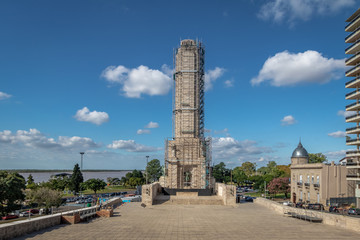 Obraz premium Civic Courtyard and Tower under repairs of National Flag Memorial (Monumento Nacional a la Bandera) - Rosario, Santa Fe, Argentina