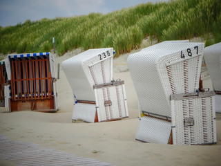Fototapeta na wymiar beach chairs