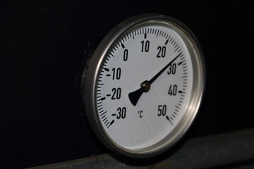 Manometer measuring temperature industrial