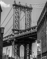 manhattan bridge in new york