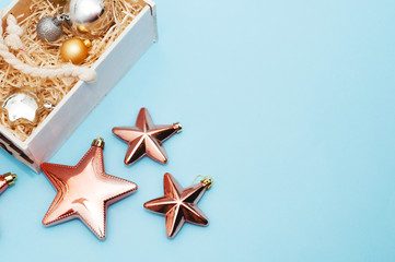 Fototapeta na wymiar Christmas flat lay with golden decorations