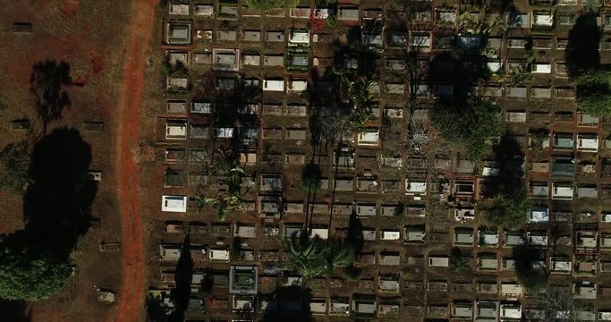 Vista a&eacute;rea do cemit&eacute;rio Campo da Boa Esperan&ccedil;a, Bras&iacute;lia