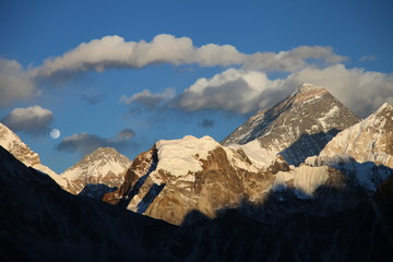 Fototapeta premium Amazing mountains on Himalayas - Nepal.