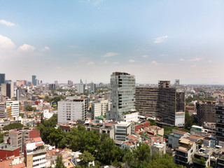 Fototapeta premium Vista panorámica del Skyline de la Ciudad de México desde el Parque España