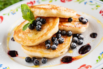 pancakes with blueberries