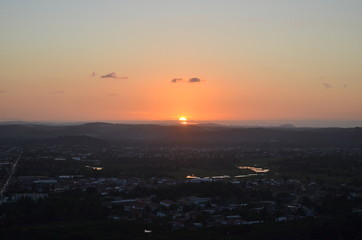 por do sol cidade