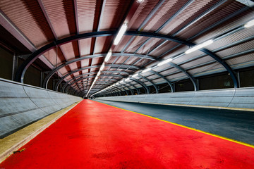 Tunnel infini