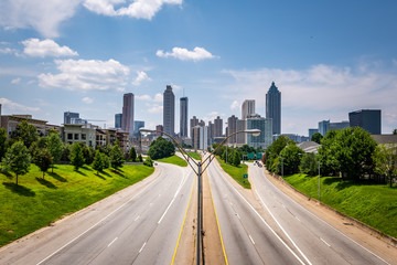Fototapeta premium The Atlanta Skyline from the Jackson Street Bridge