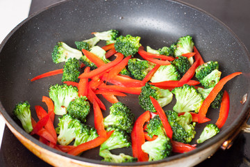 Chicken stir fry with sweet potato noodles preparation