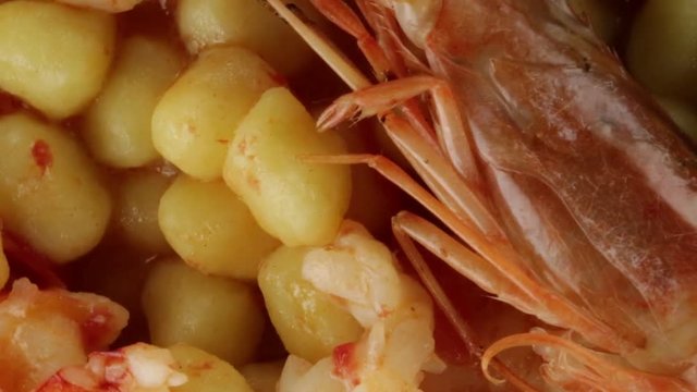 Gnocchetti di patate con gamberi