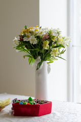 Obraz na płótnie Canvas Vase with flowers