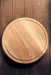 pizza cutting board at table