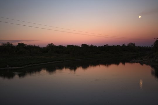 Atardecer en el rio gualeguay