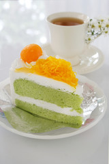  Gold Egg Yolk Thread Cakes and Pandan or thai Language call cake bai tey foi thong.