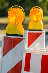 Straßenbau, Warnbaken
