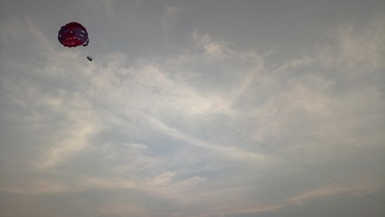 Parachute ride