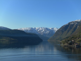 Fototapeta na wymiar Ulvik - Idylle am Fjord