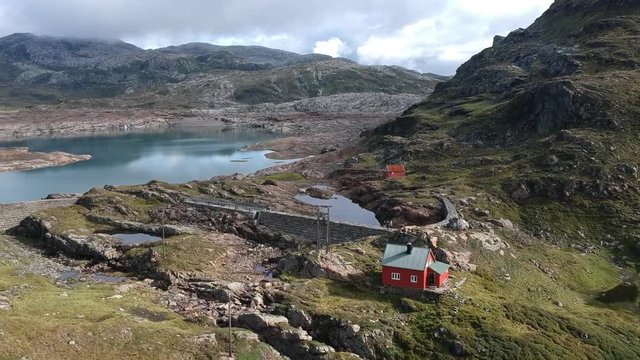 Rivers and lakes in the norwegian mountains
