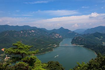 Obraz premium Oksun Bridge of Jecheon