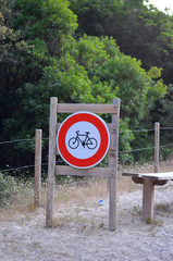 interdit aux vélos