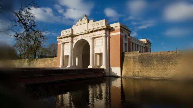 CWCG Memorial World War One : Ypres Menin Gate timelapse