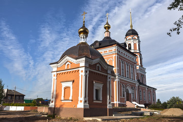 Obraz premium Храм Святой Троицы. Село Нижние Муллы