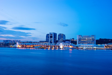 Fototapeta na wymiar cityscape with waterfront