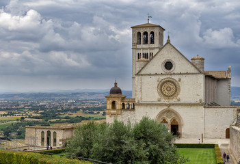 Fototapeta na wymiar Basilica di San Francesco in Assisi 