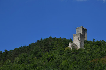 Fototapeta na wymiar Medieval Towers near Visso, Italy