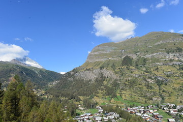 Luftansicht Zermatt im Kanton Wallis 