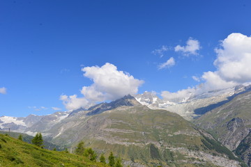 Fototapeta na wymiar Zermatt - Bergmassiv in den Walliser Alpen