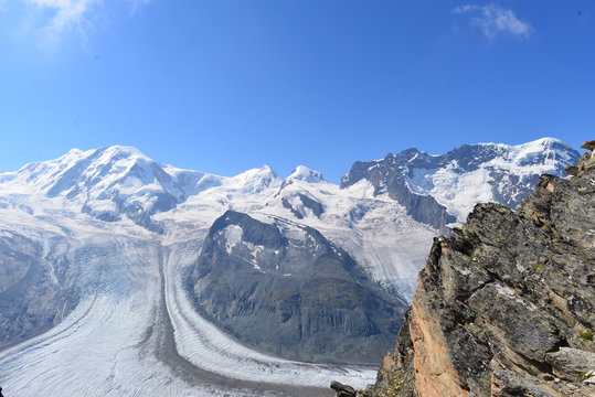Gebirgsmassiv Monte Rosa in den Walliser Alpen 