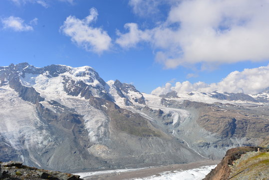 Gebirgsmassiv Monte Rosa in den Walliser Alpen 