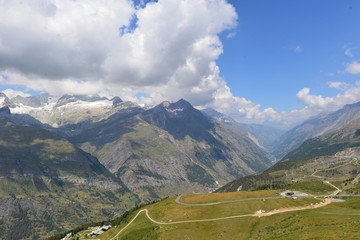 Fototapeta premium Zermatt - Bergmassiv in den Walliser Alpen 