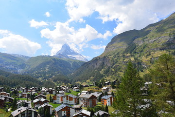 Luftansicht Zermatt im Kanton Wallis 