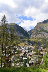 Luftansicht Zermatt im Kanton Wallis 