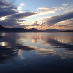 Obraz premium Atardecer lago calafquen reflejo